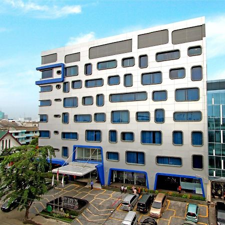 Karibia Boutique Hotel Medan Luaran gambar