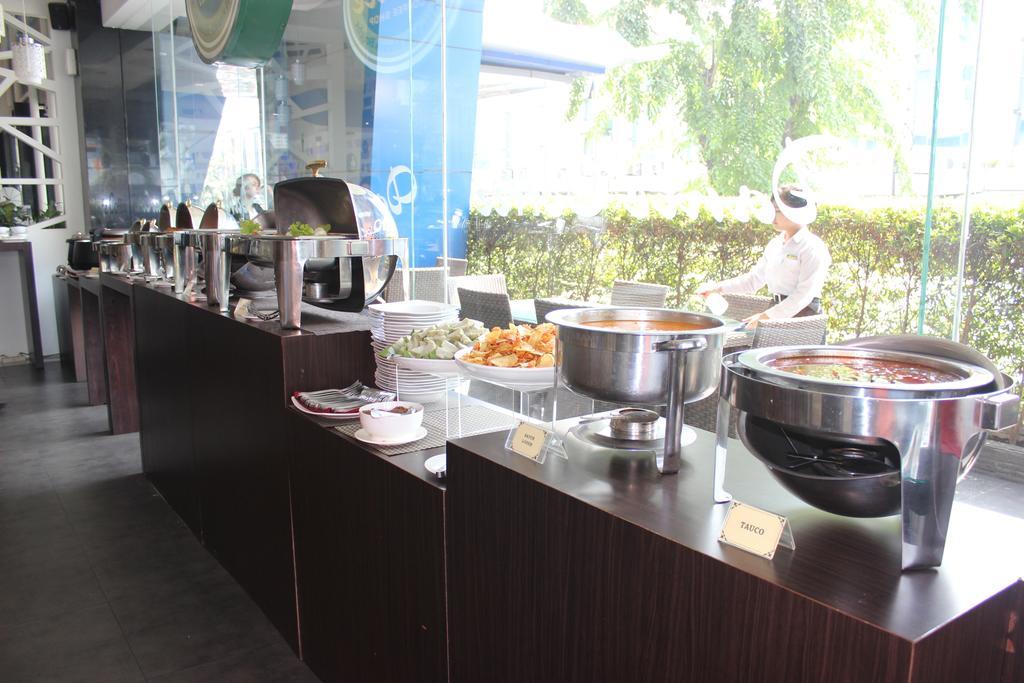 Karibia Boutique Hotel Medan Luaran gambar