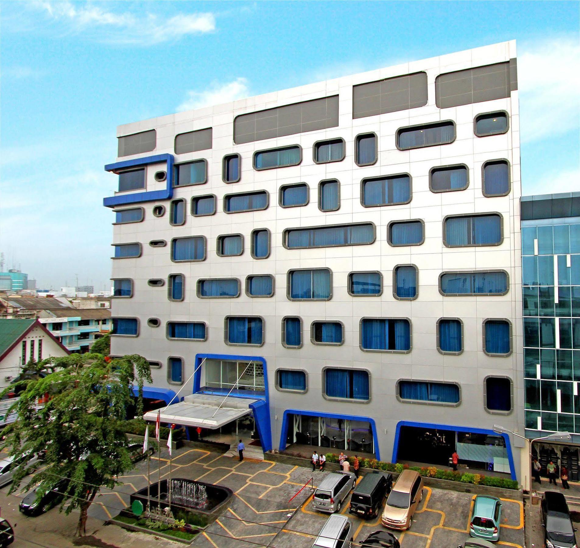 Karibia Boutique Hotel Medan Luaran gambar