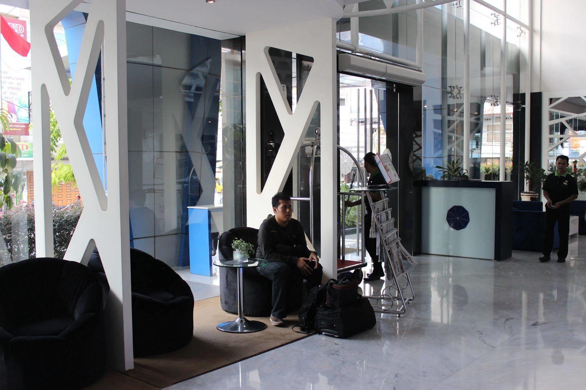 Karibia Boutique Hotel Medan Luaran gambar