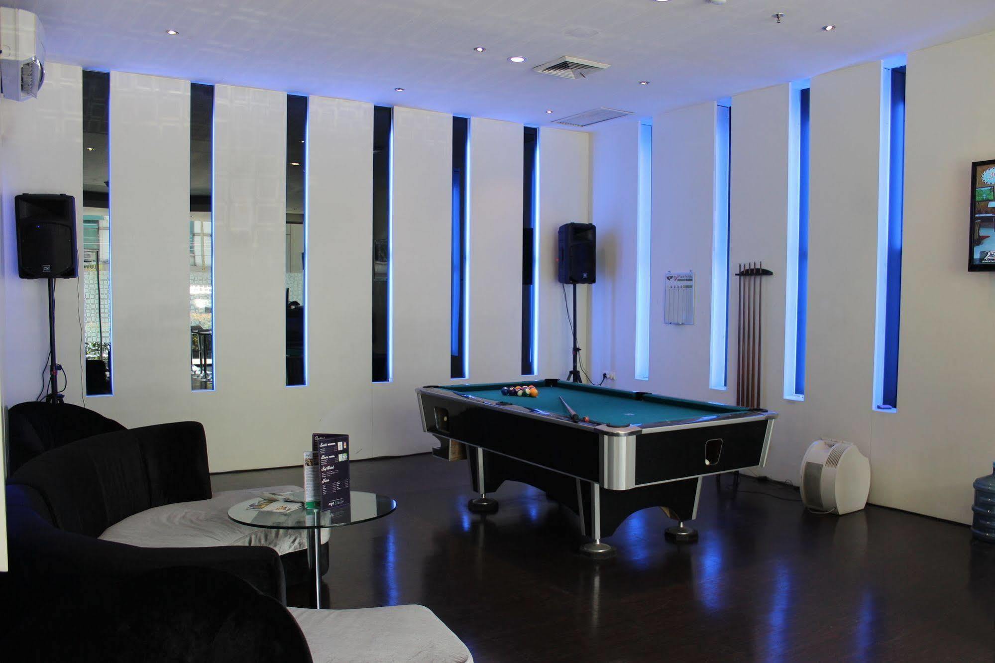 Karibia Boutique Hotel Medan Luaran gambar